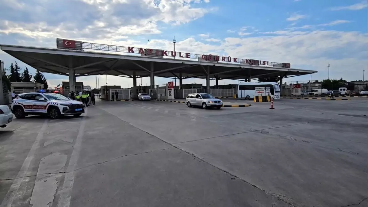 Gurbetçiler Kapıkule\'de Coşkuyla Karşılandı