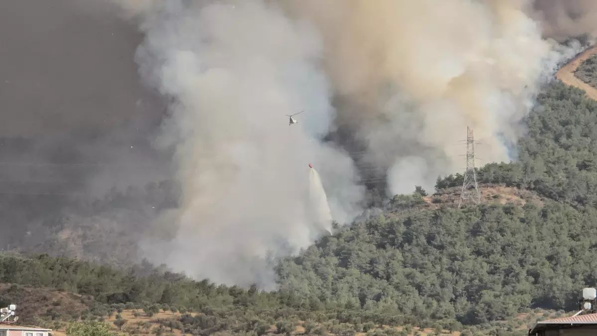 Yangında Mahsur Kalan İtfaiye Aracı