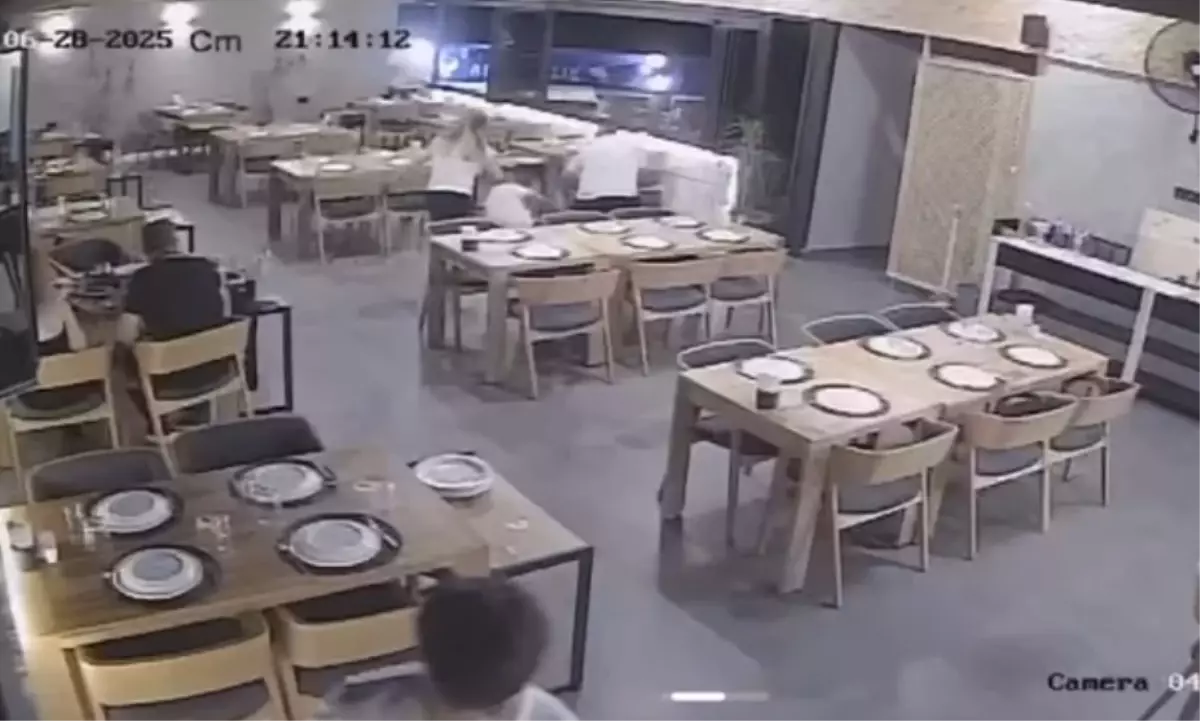 Adana\'da Heimlich ile Hayat Kurtarıldı