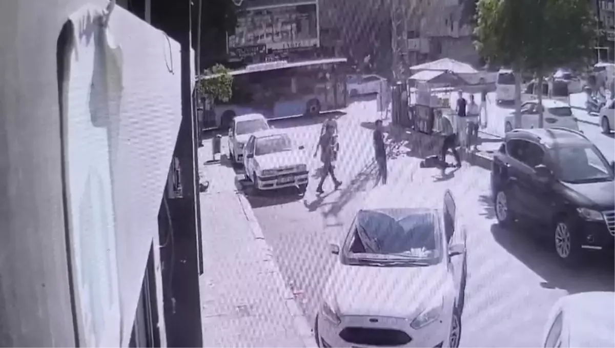 Şanlıurfa\'da Bisikletli Çocuğa Otomobil Çarptı