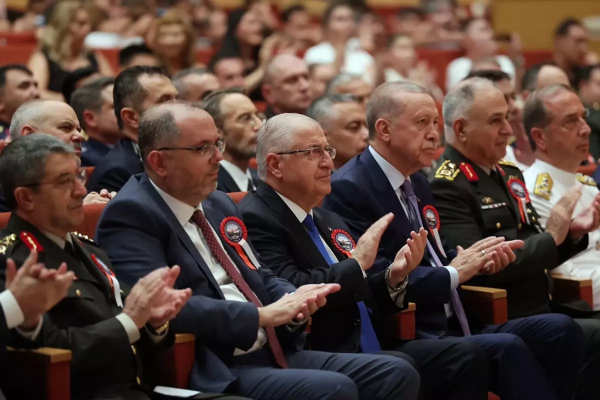 TSK\'da devrim gibi değişiklik! Komuta kademesinin yaş haddi uzatılıyor