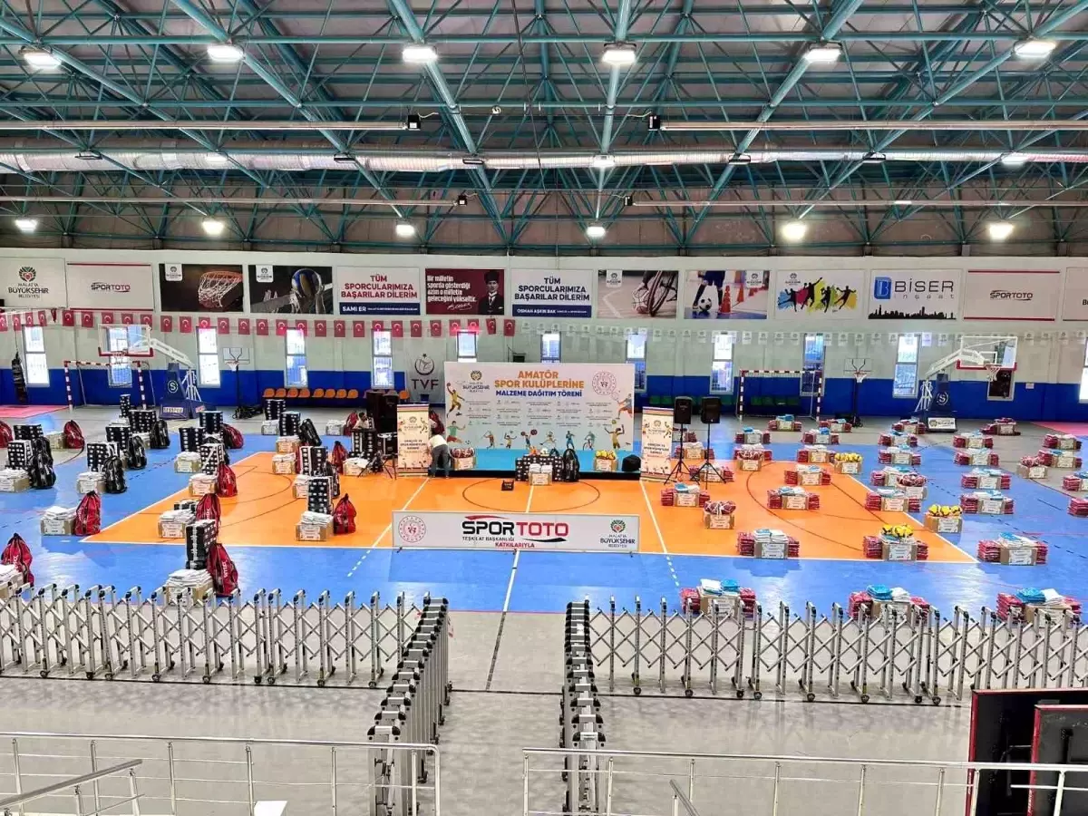 Malatya\'dan Amatör Spor Kulüplerine 10 Milyon TL Destek