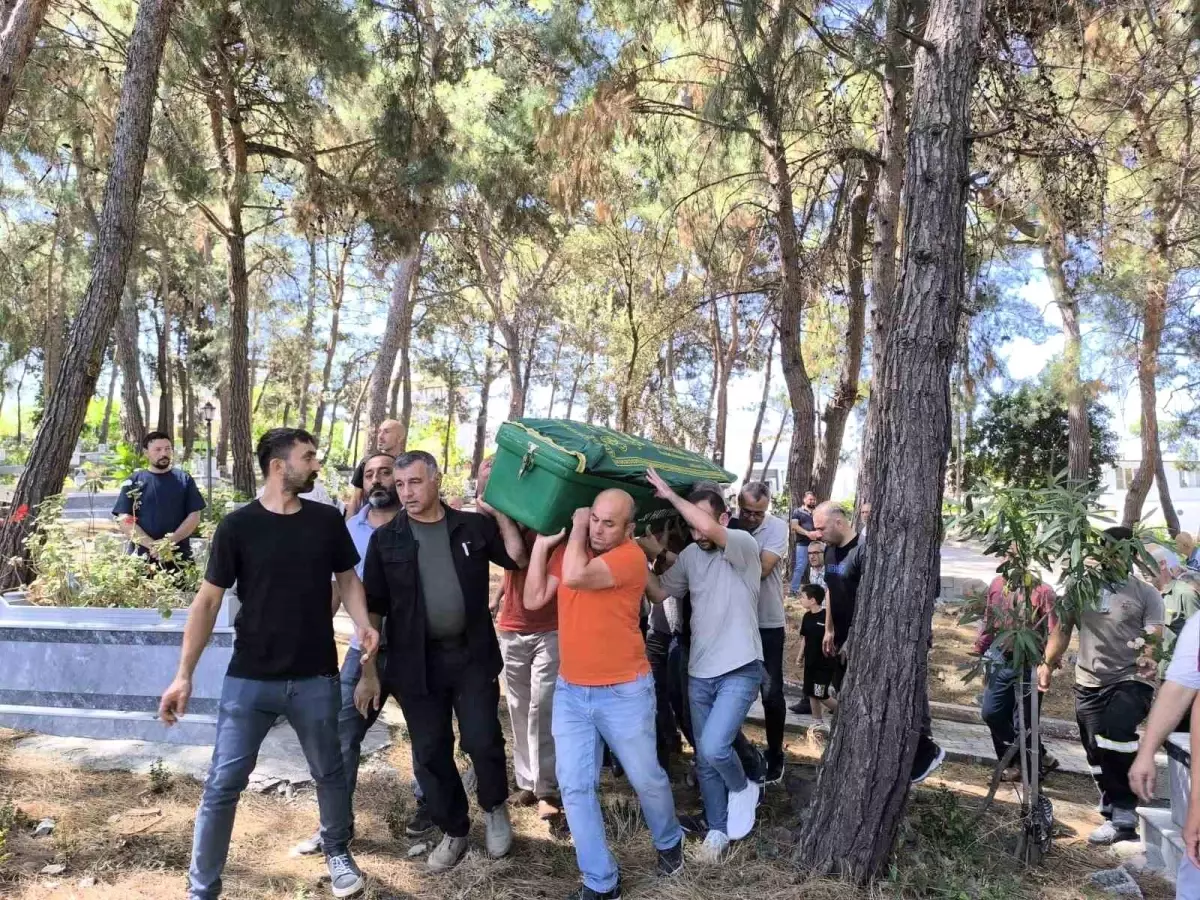 Doğum esnasında anne hayatını kaybetti, bebek yaşama tutundu