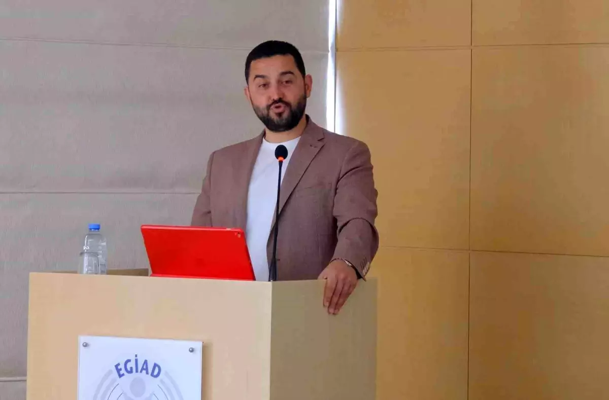 EGİAD\'da SGK ve Geleceğin Çalışma Modelleri Semineri