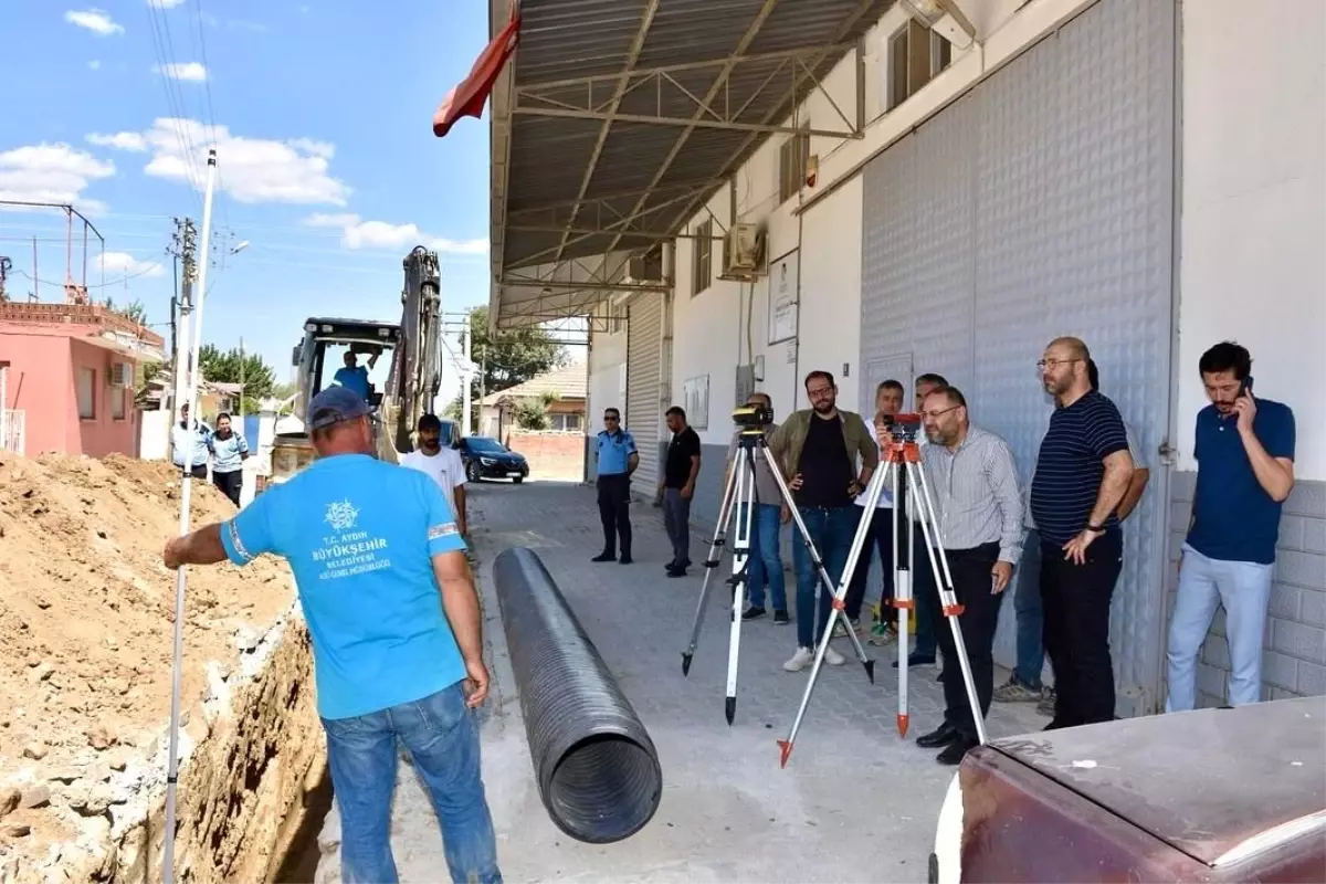 Germencik\'te Yağmur Suyu Altyapı Çalışmaları Devam Ediyor