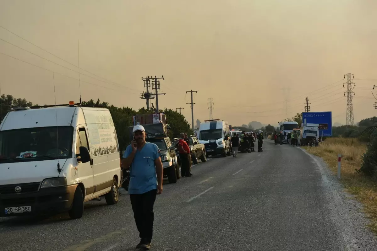 Çeşme\'de Yangına Destek Ekipleri Sevk Edildi