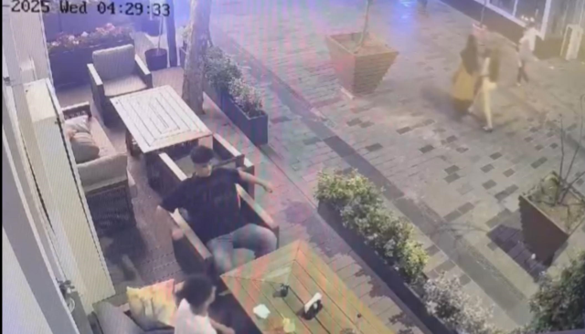 Taksim'de Kadınlara Taciz Edenlere Saldırı: 2 Yaralı