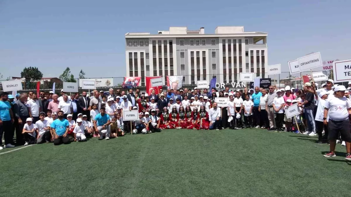 Van\'da Yaz Spor Okulları Açıldı