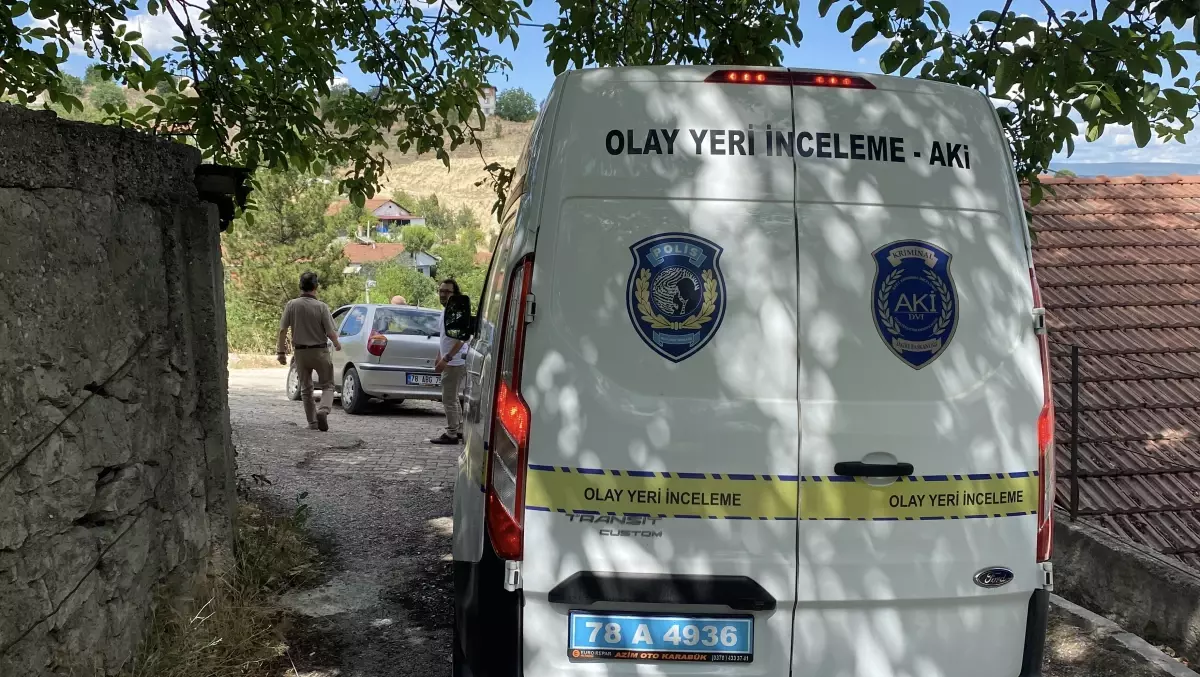 Yolda Düşen Adam Hayatını Kaybetti