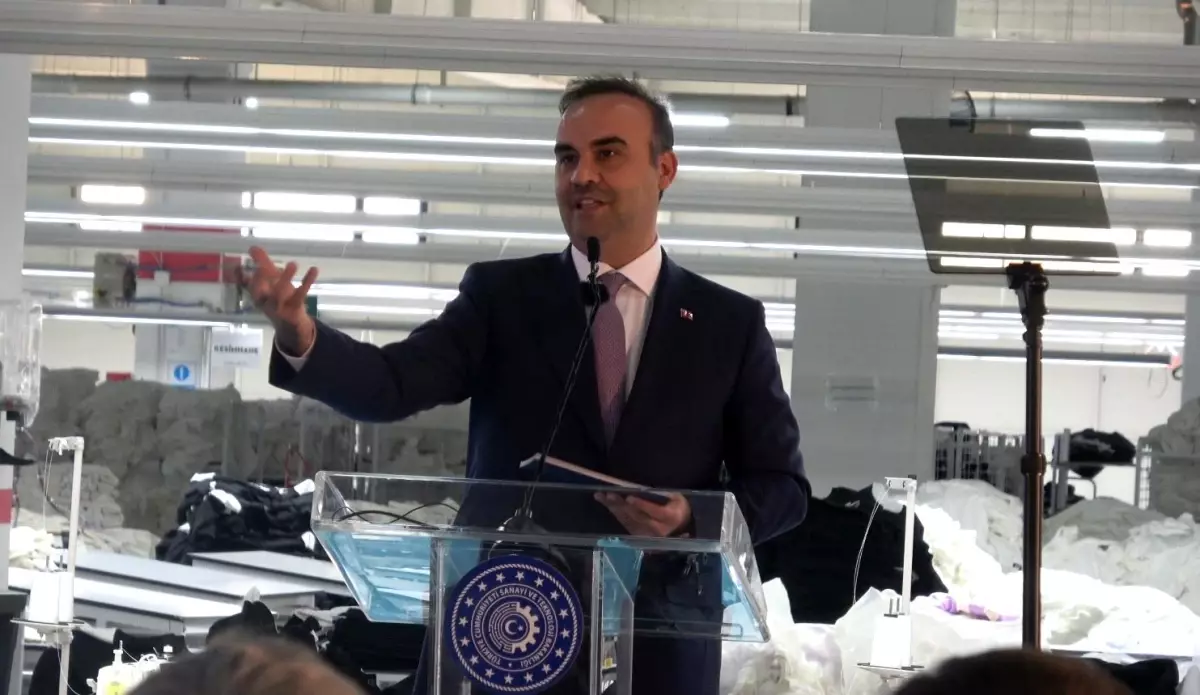 Bakan Kacır: Suriyeliler Suriye\'nin Yeniden İnşasında Rol Alacak