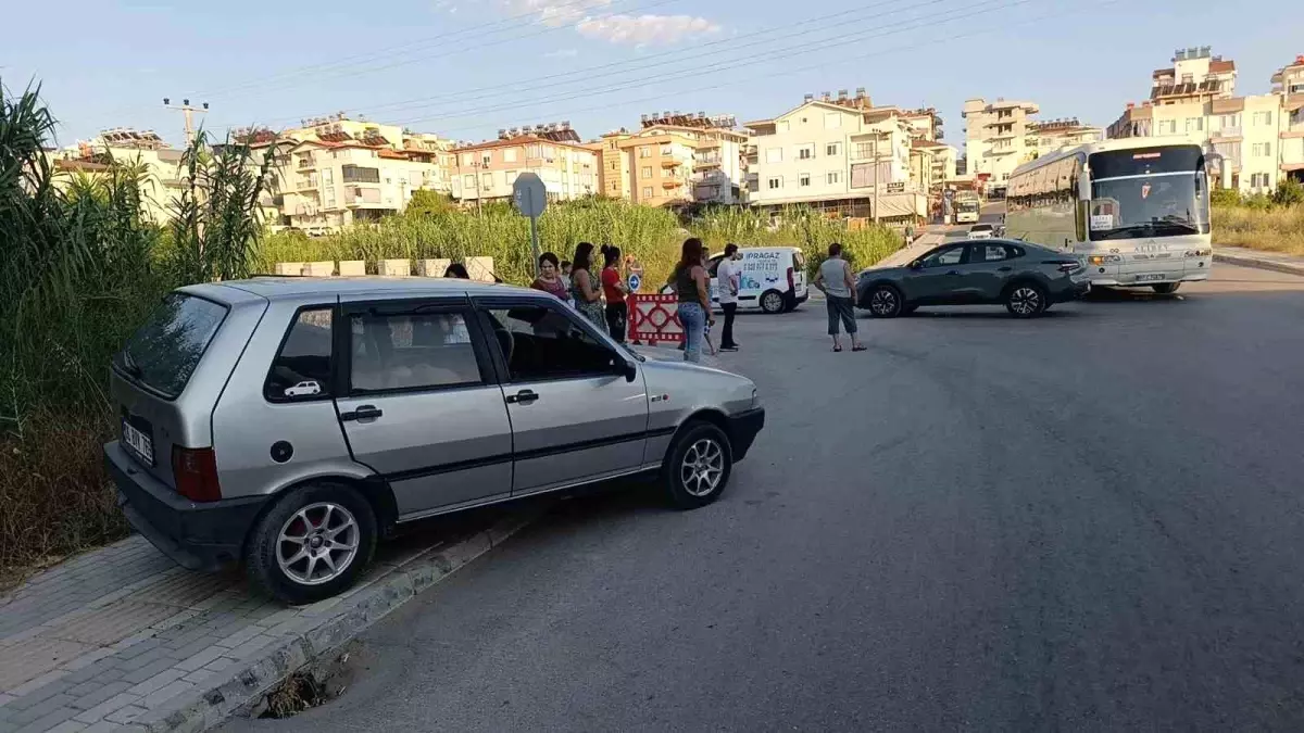 Manavgat\'ta Trafik Kazası: Yaralı Yok