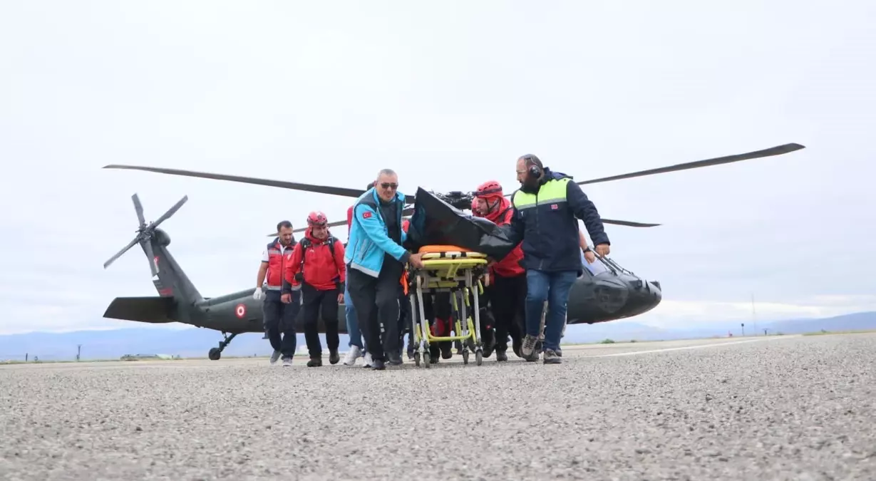 Pilot Demirci\'nin Cansız Bedeni Erzurum\'a Getirildi