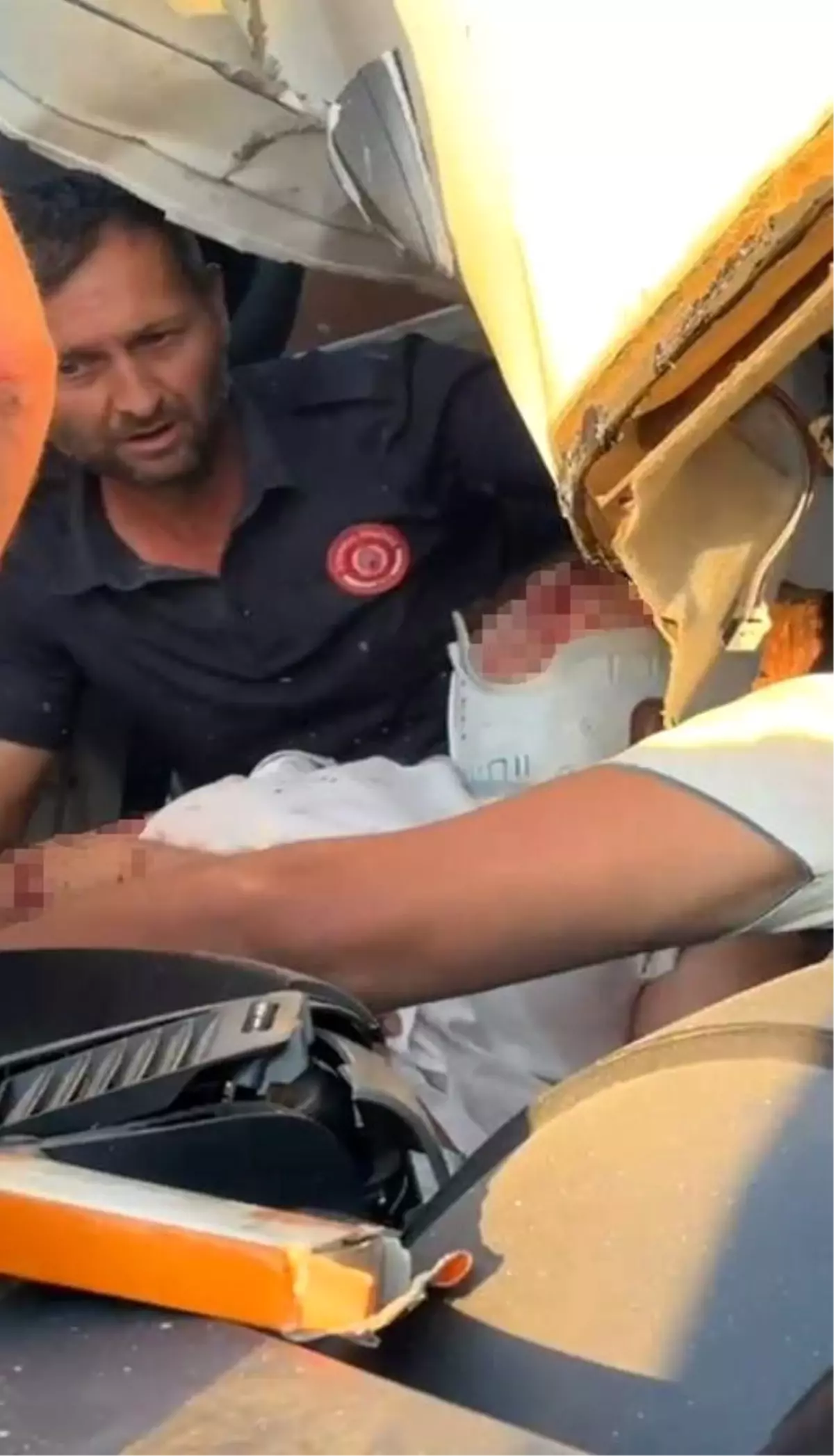 Çatalca\'da Minibüs Tıra Çarptı