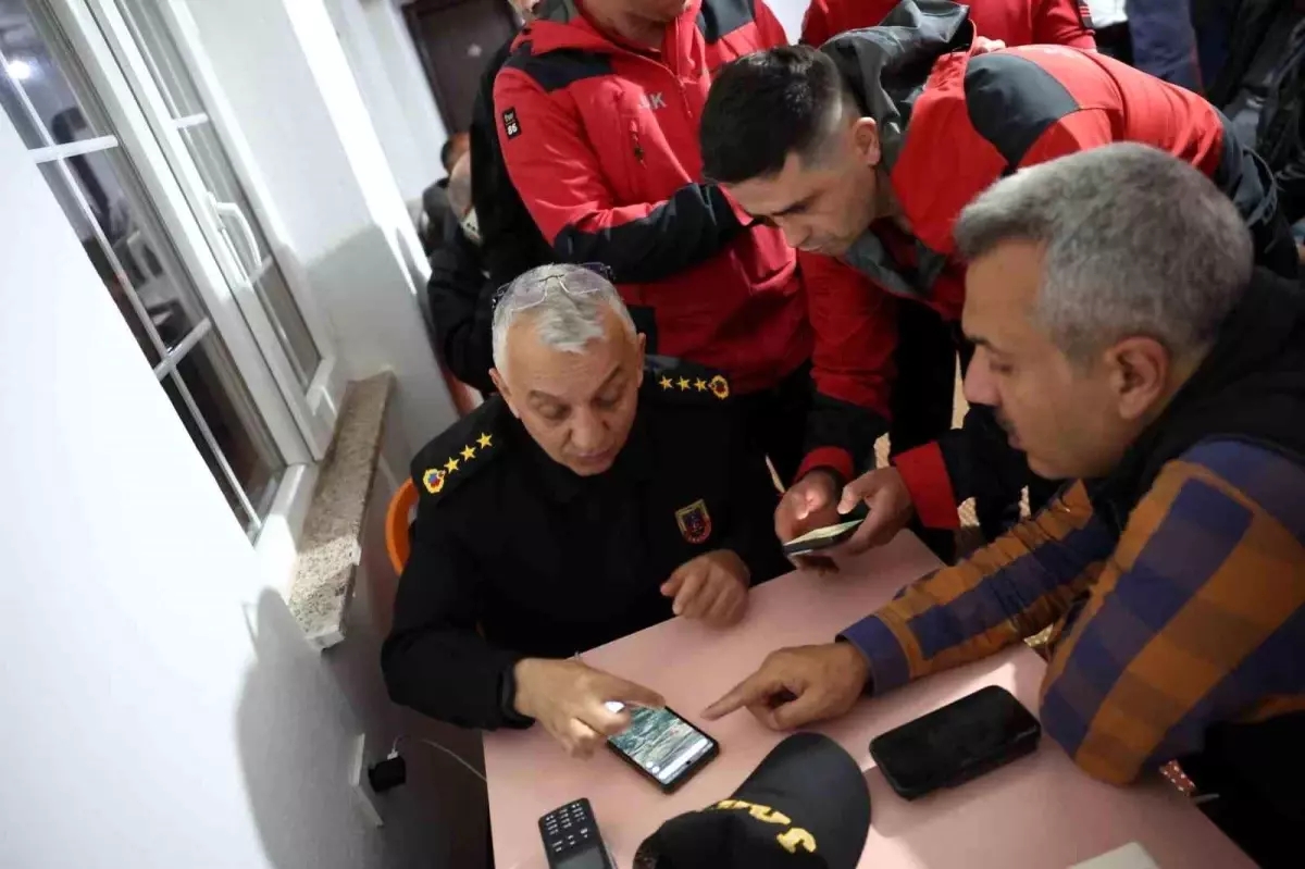 Rize\'de Kaybolan Özel Jet İçin Arama Devam Ediyor