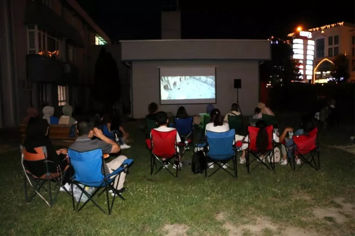 SUBÜ\'nde Açık Hava Sineması Etkinliği