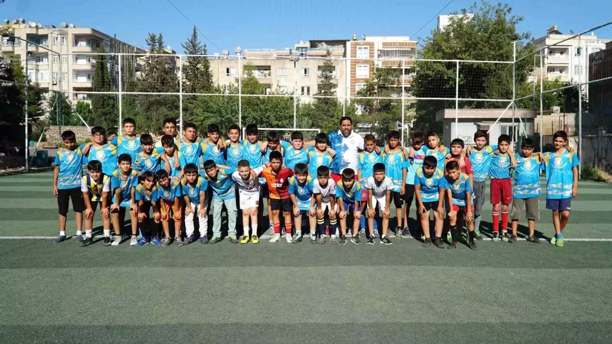 Haliliye Belediyesi\'nden Çocuklara Yönelik Futbol Kursu