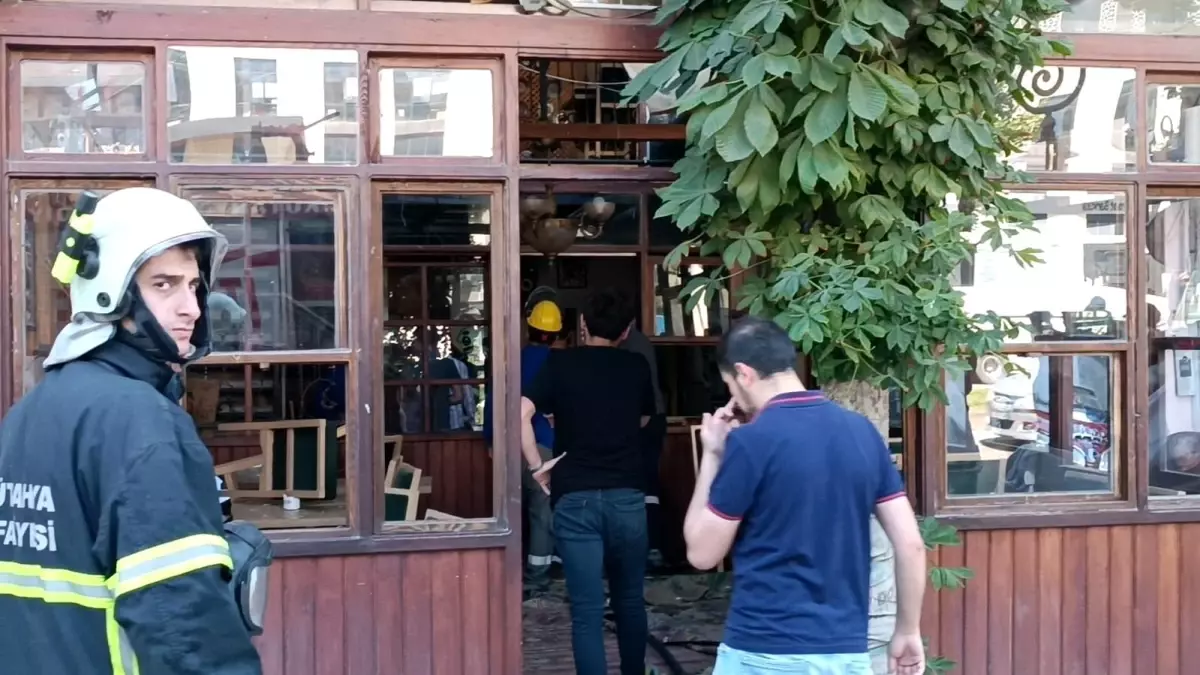 Kütahya\'da Kafede Patlama: 1 Yaralı