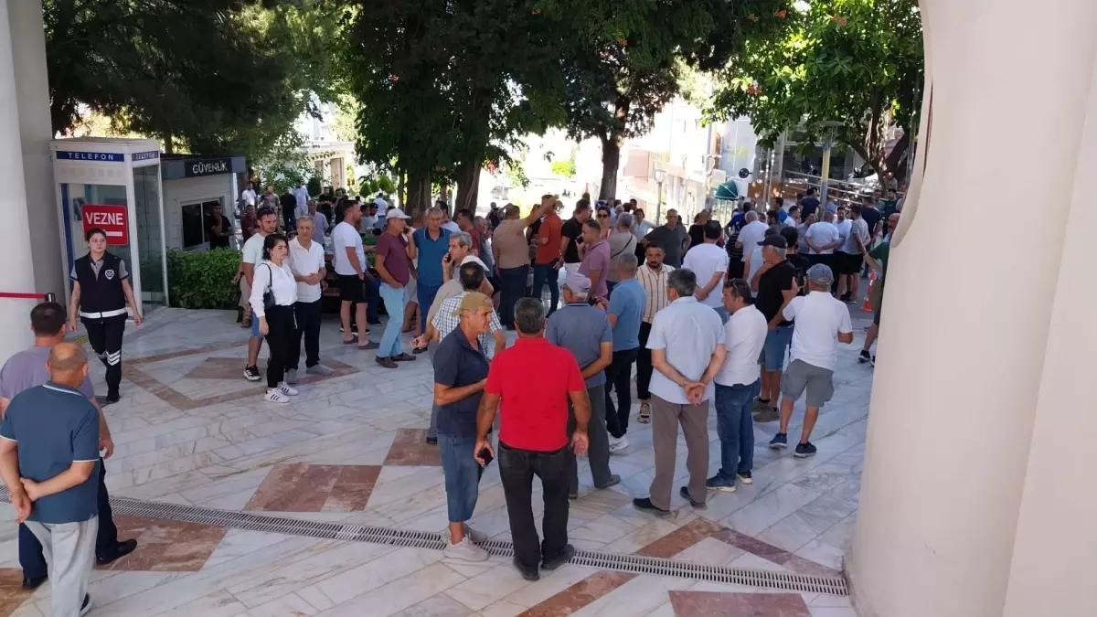 Manavgat\'ta Rüşvet Operasyonu