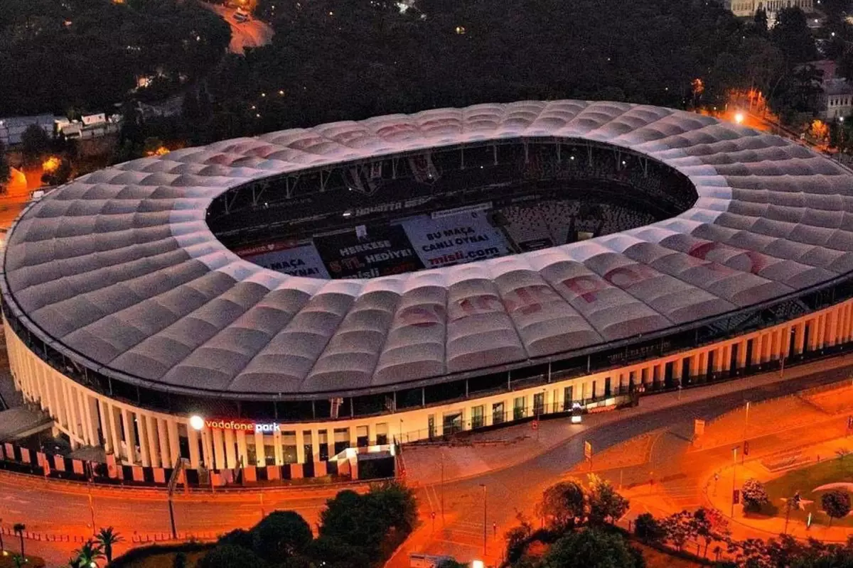 UEFA\'dan Beşiktaş\'a ceza