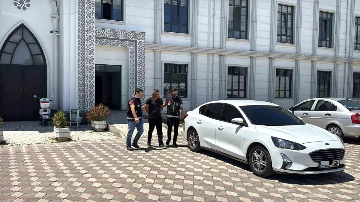 Çayırova\'da Bıçaklama Cinayeti: Zanlı Tutuklandı