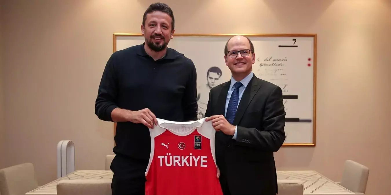 Türkoğlu\'ndan FIBA ve Milli Takım Açıklamaları