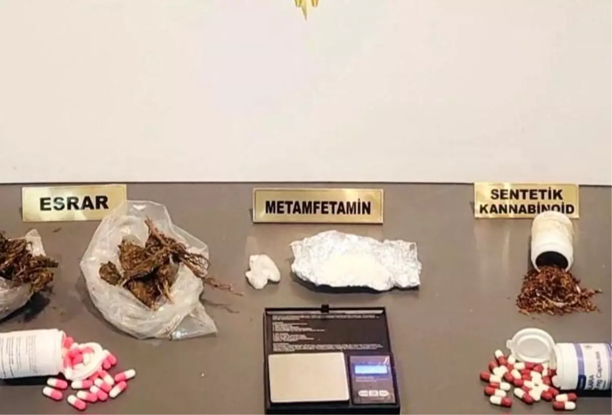 Samsun\'da Uyuşturucu Operasyonu: 5 Gözaltı
