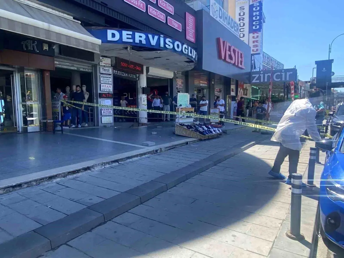 Ümraniye\'de Silahlı Soygun Girişimi