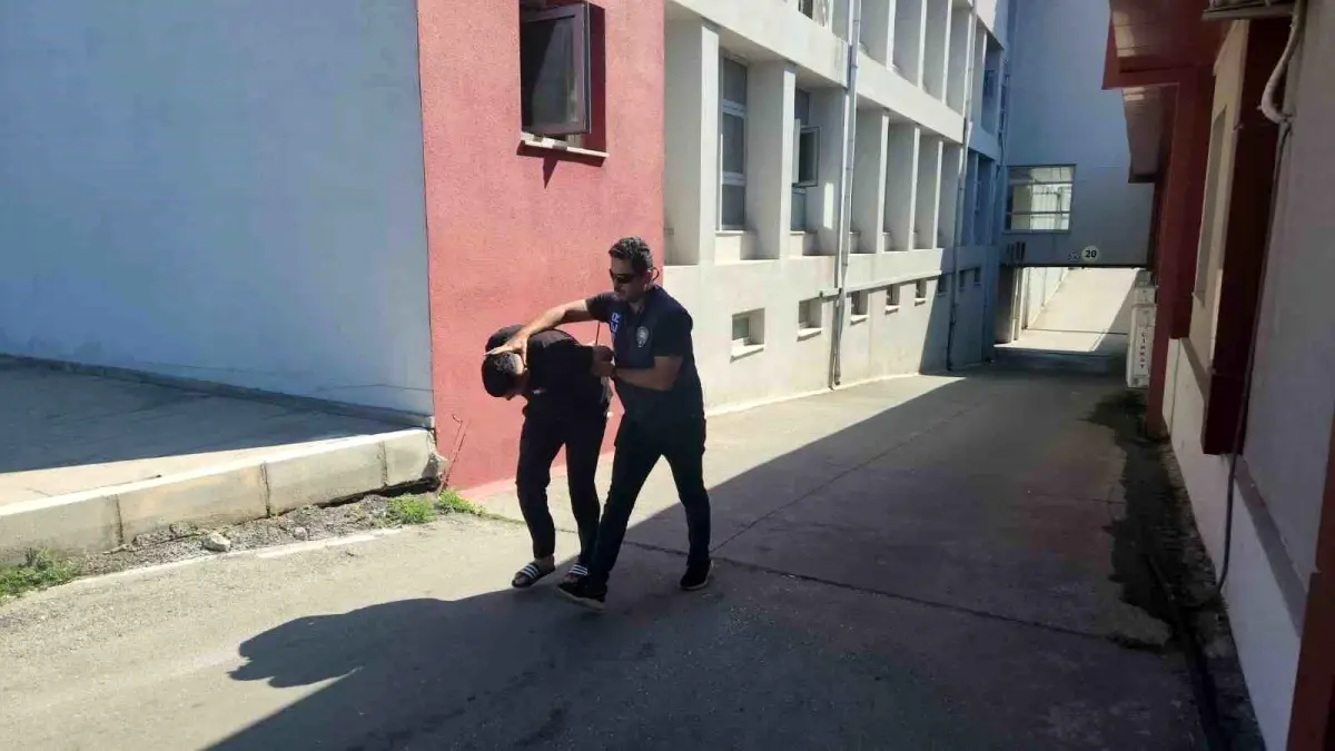 Adana\'da Dolandırıcılık: Evi Sattım Dedi, Para Kayboldu