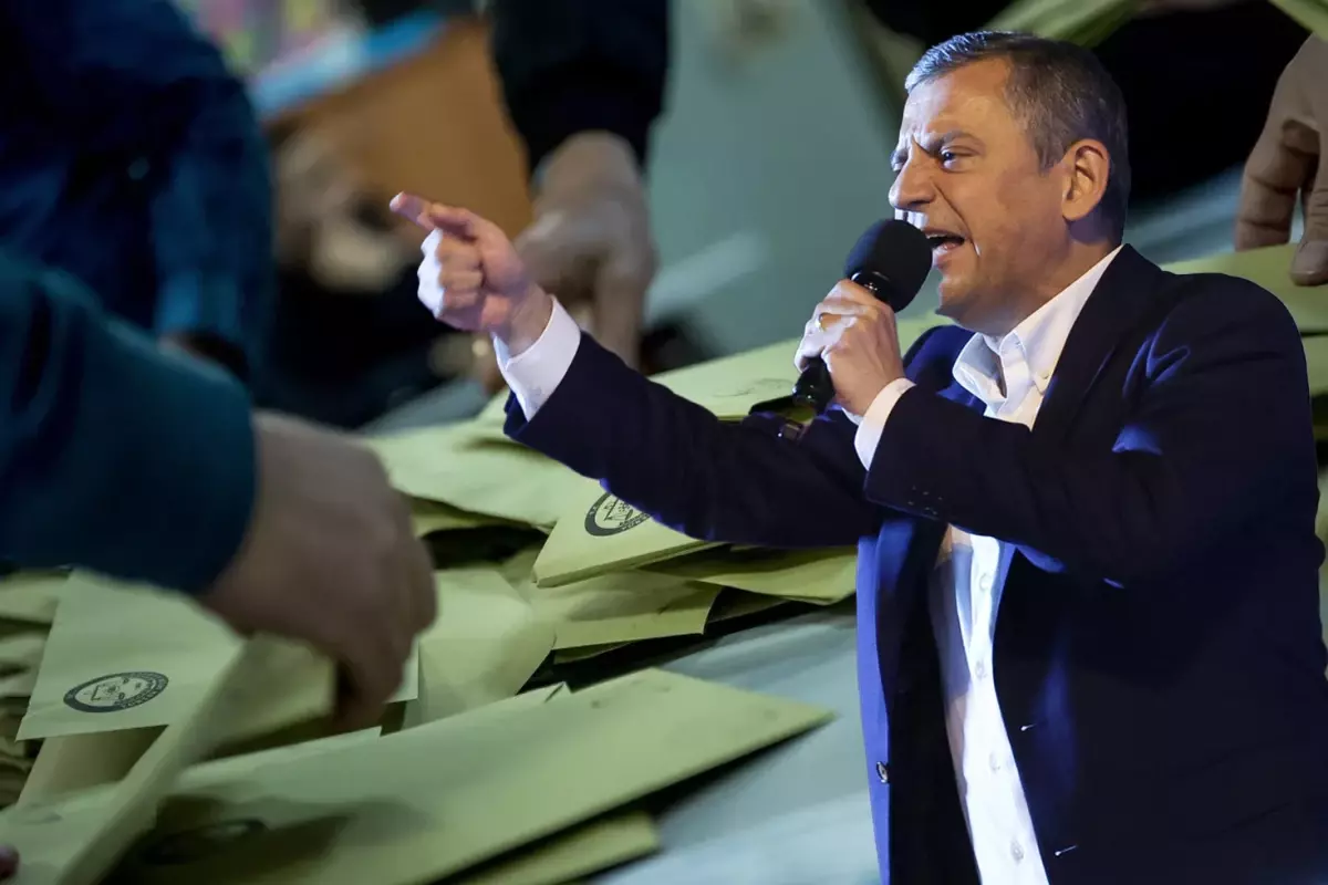 Özel\'in erken seçim çağrısına AK Partili Bekir Bozdağ\'dan yeşil ışık