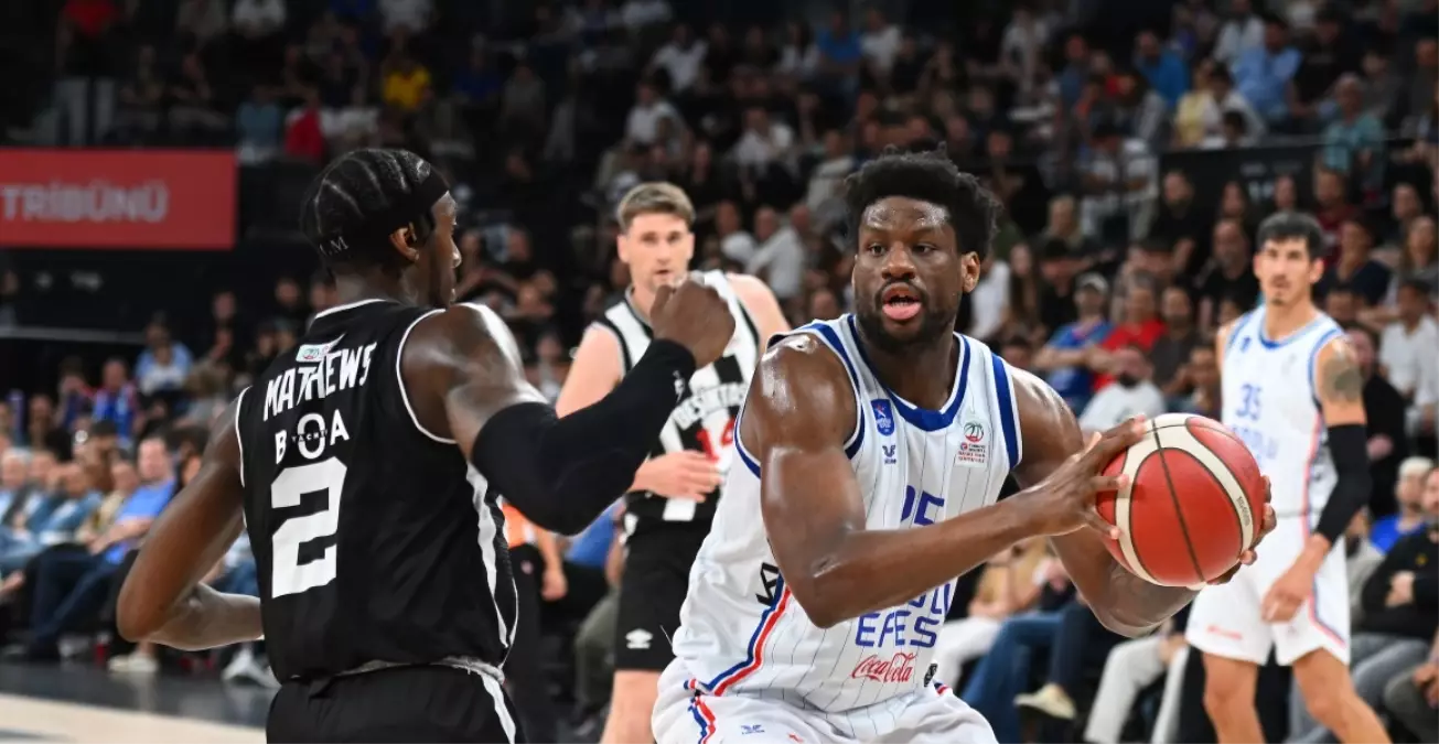 Anadolu Efes\'te Kadro Temizliği