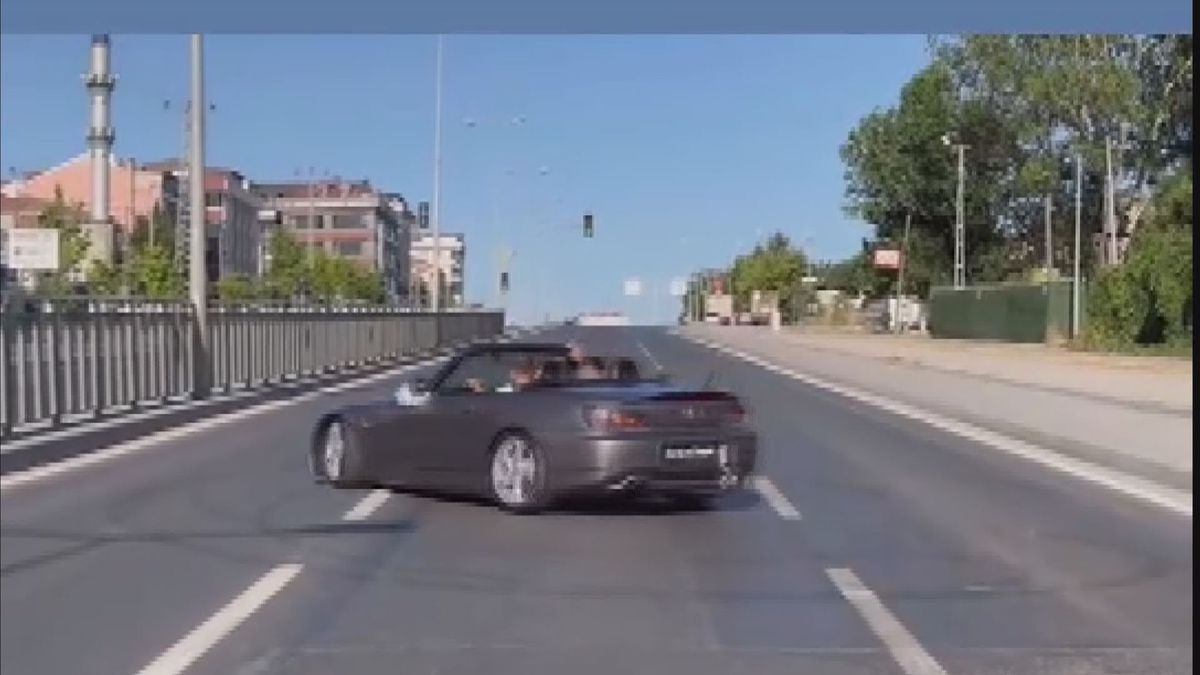 Düğün Konvoyunda Drift Şoku