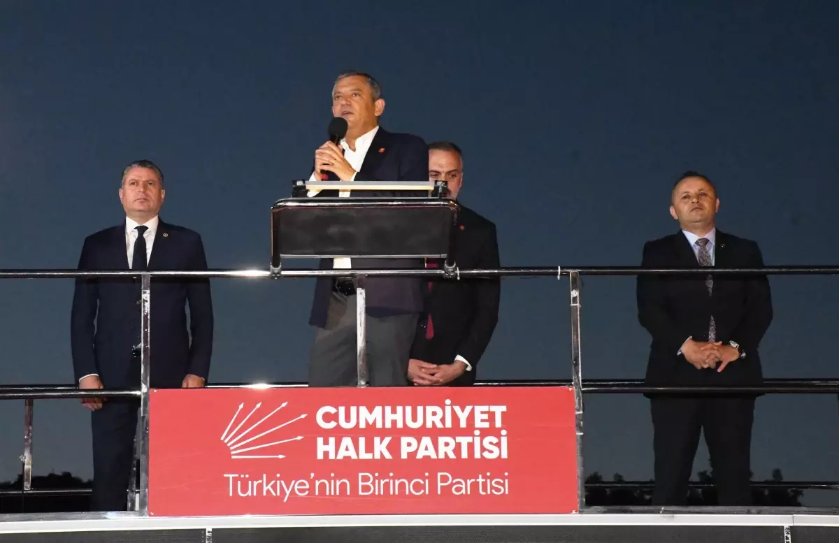 CHP Genel Başkanı Özel\'dan Cumhurbaşkanı Erdoğan\'a çağrı: 2 Kasım\'da sandıkta hesaplaşacağız