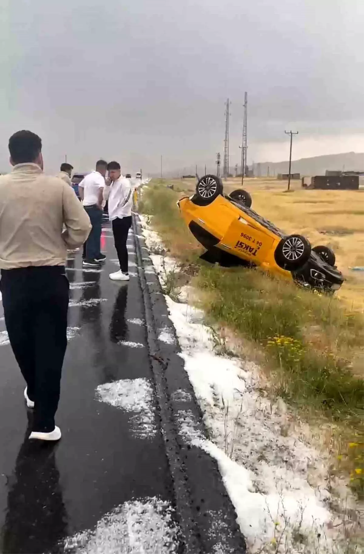 Iğdır\'da Dolu Yağışı Trafik Kazasına Neden Oldu