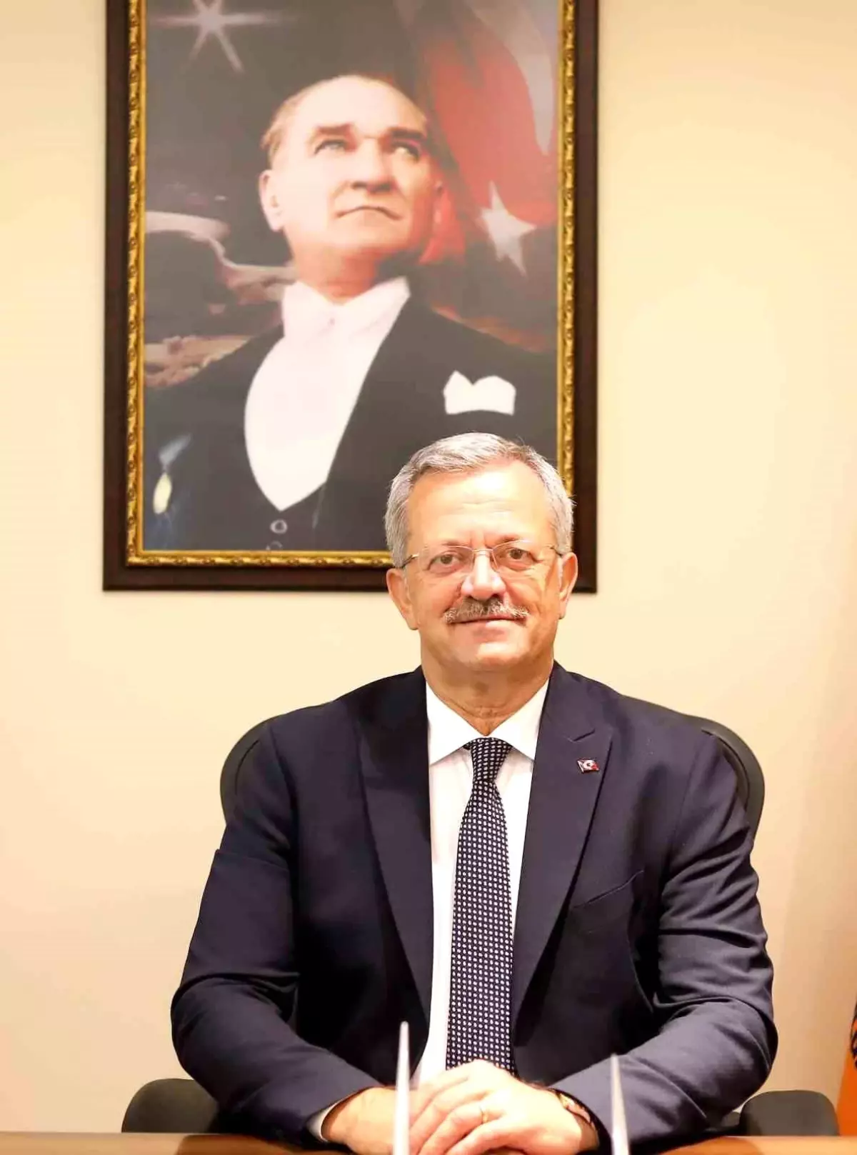 Yeni Mersin İdmanyurdu\'nda Sabri Tekli Başkan Oldu