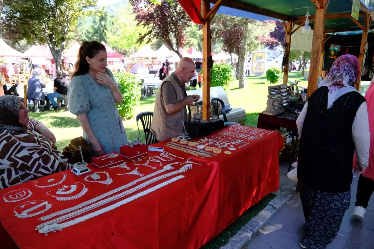 Akşehir\'de Sanat Atölyeleri Şenliği