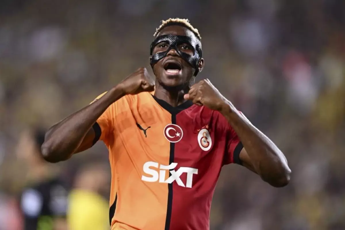 Osimhen mesaj yolladı: Size geleceğim, Napoli ile anlaşın