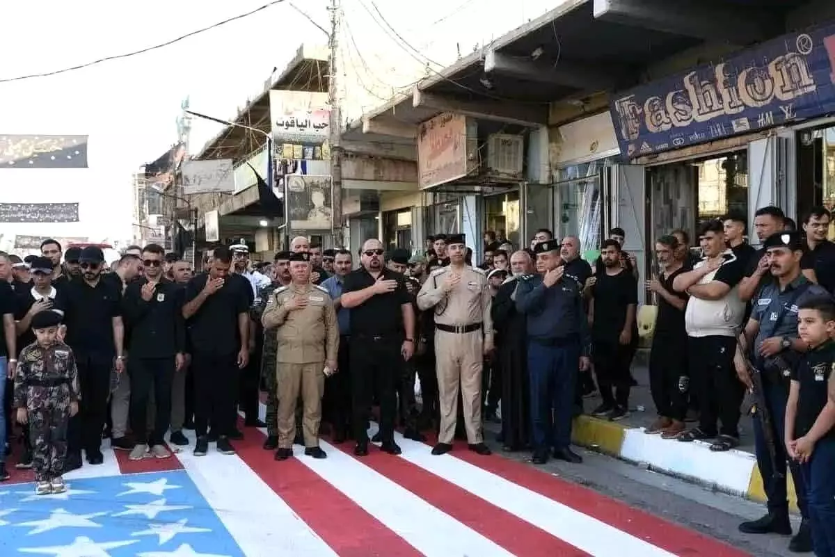 Irak\'ta ABD bayrağı üzerinden geçen subaylara disiplin cezası