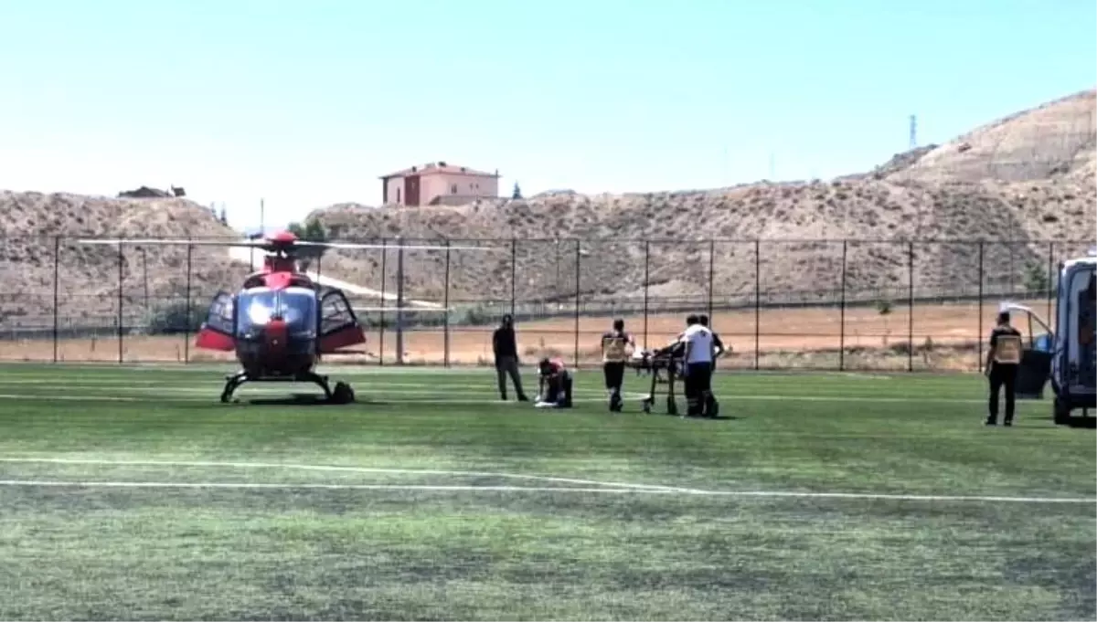 Eli Kesilen Yaşlı Adam Hava Ambulansıyla Kurtarıldı