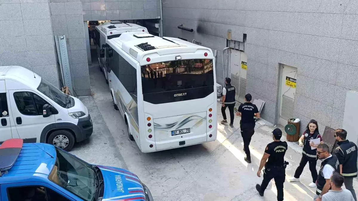 Manavgat Belediyesi\'nde Rüşvet Soruşturması: 6 Şüpheli Tutuklandı