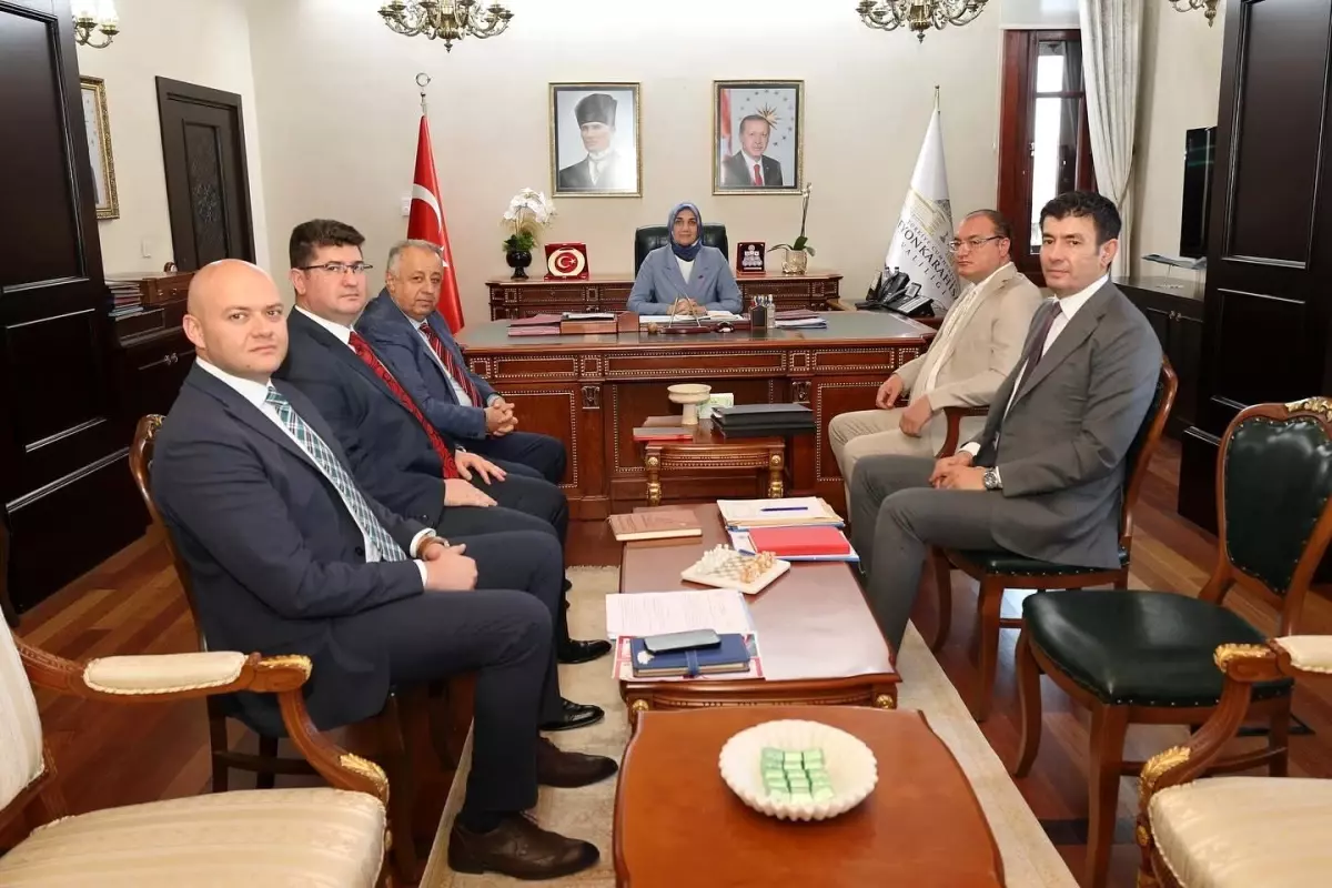 Afyonkarahisar\'da Kamu Toplantısı