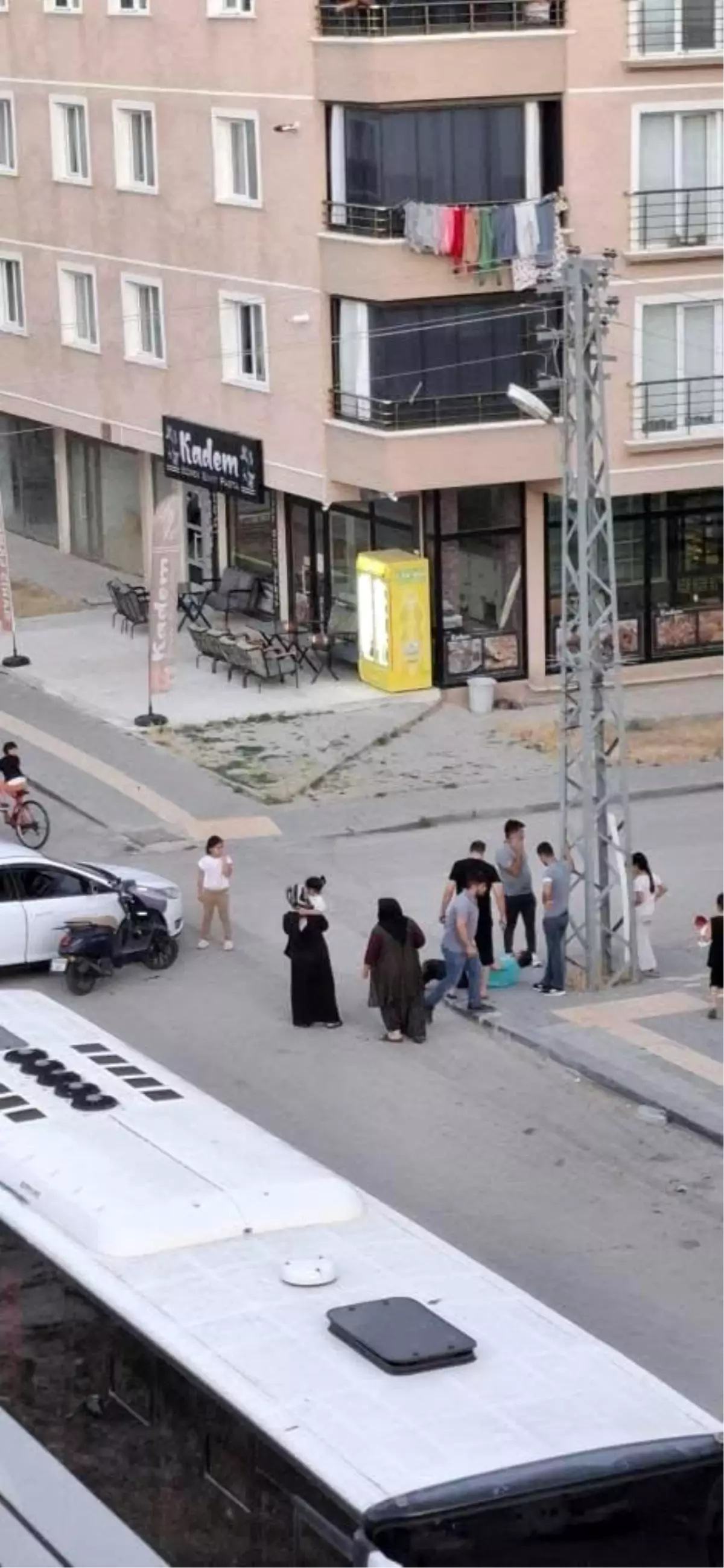 Sincan\'da Motosiklet-Otomobil Çarpışması