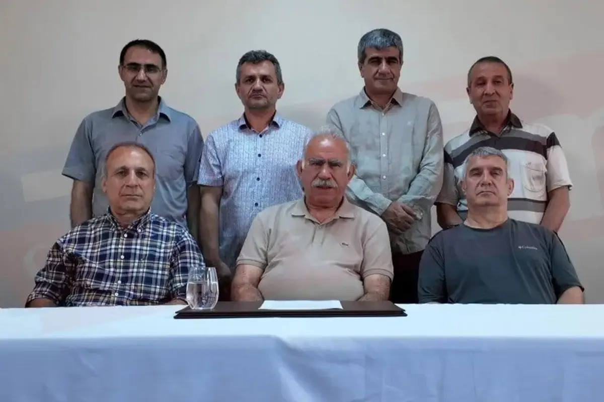  Öcalan\'ın yanındakilerin kim olduğu ortaya çıktı