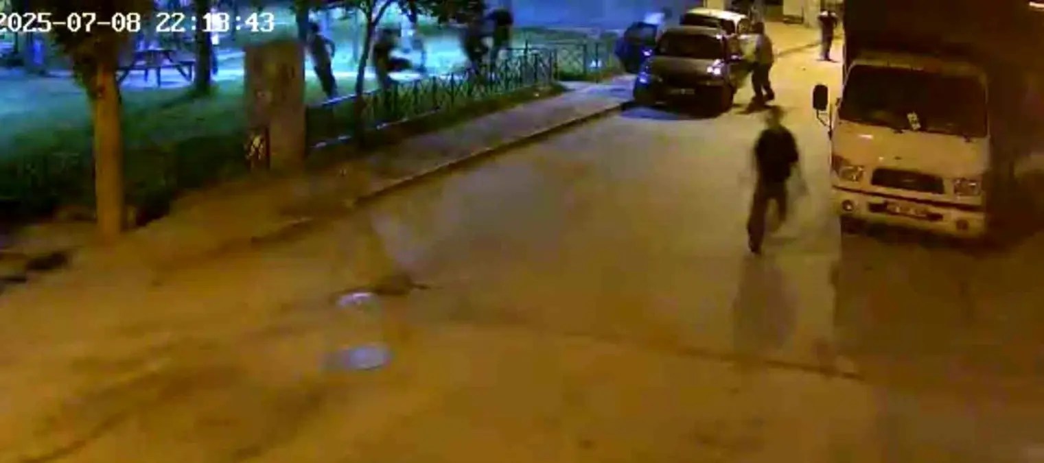 Eskişehir\'de Parkta Silahlı Kavga