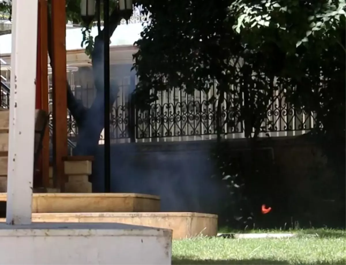 Sivas\'ta Şüpheli Çanta Paniğe Neden Oldu