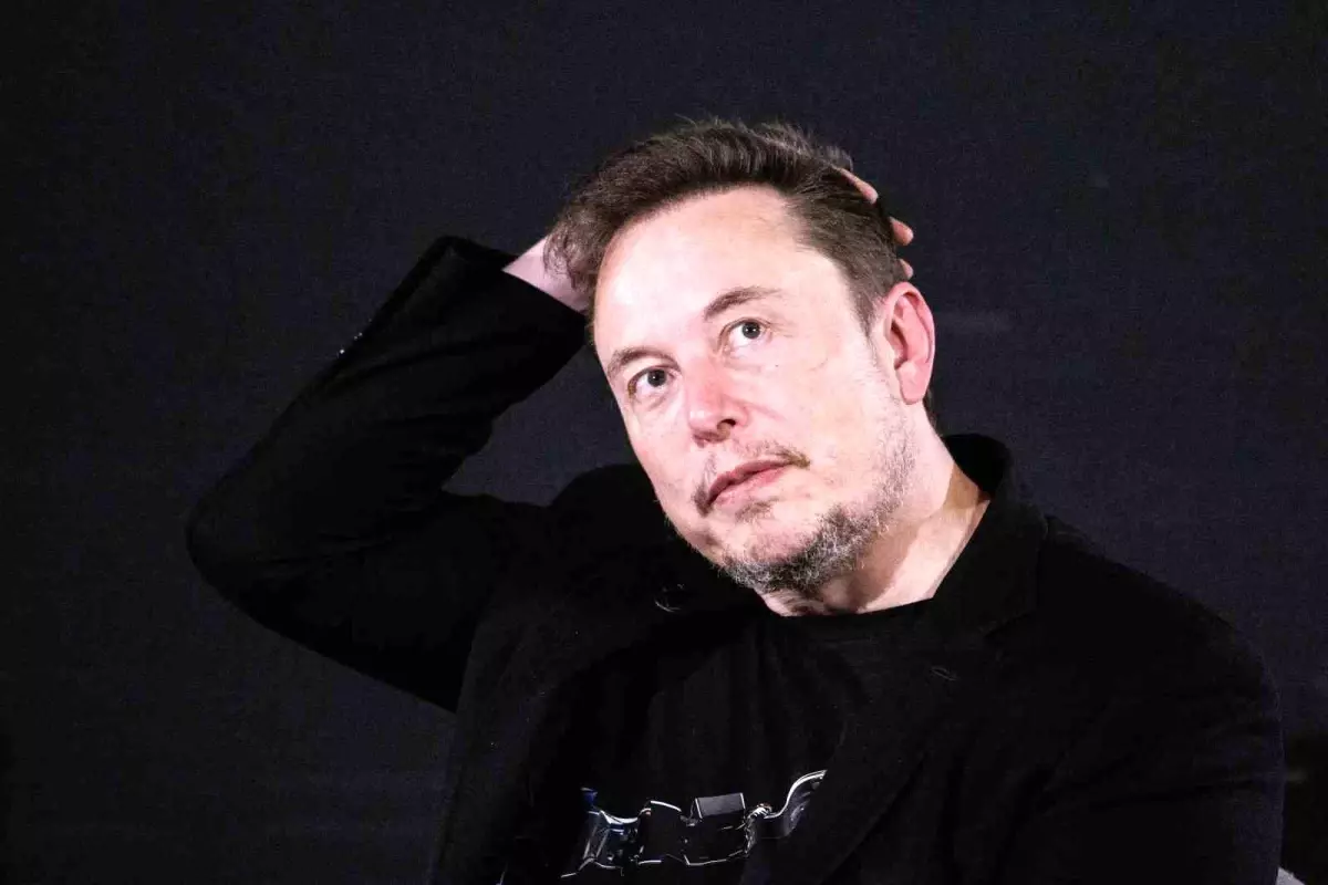 Elon Musk\'tan Grok Açıklaması