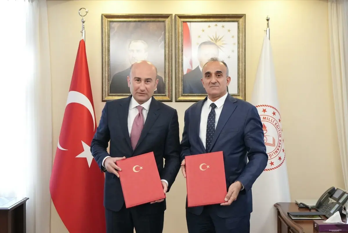 Bahçeşehir Koleji\'nden Erzurum\'a Yeni Ortaokul