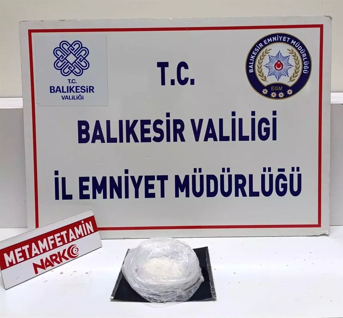 Edremit\'te Uyuşturucu Operasyonu: 2 Tutuklama