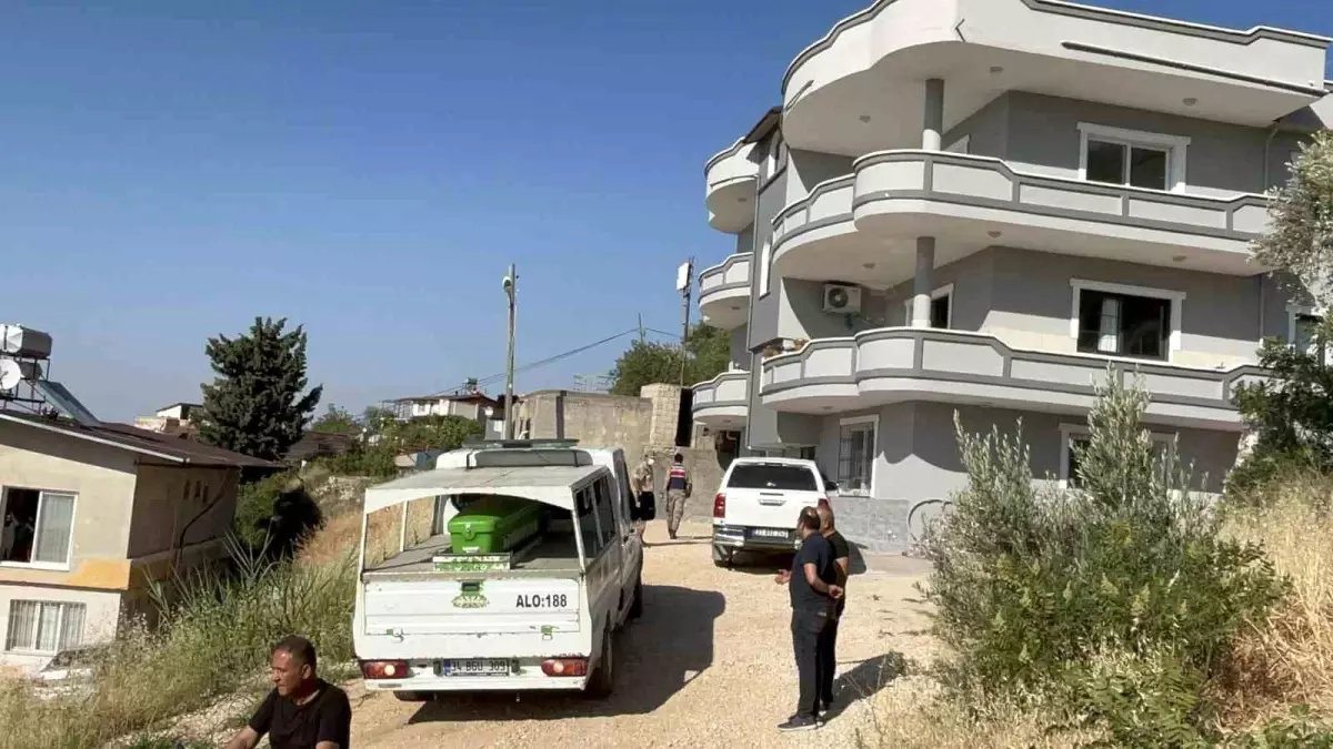 Madde Bağımlısı Koca Eşini ve Kızını Katletti