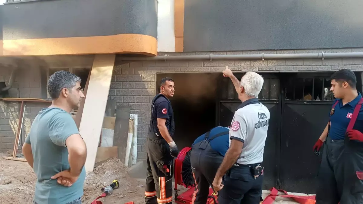 Malatya\'da Depo Yangını