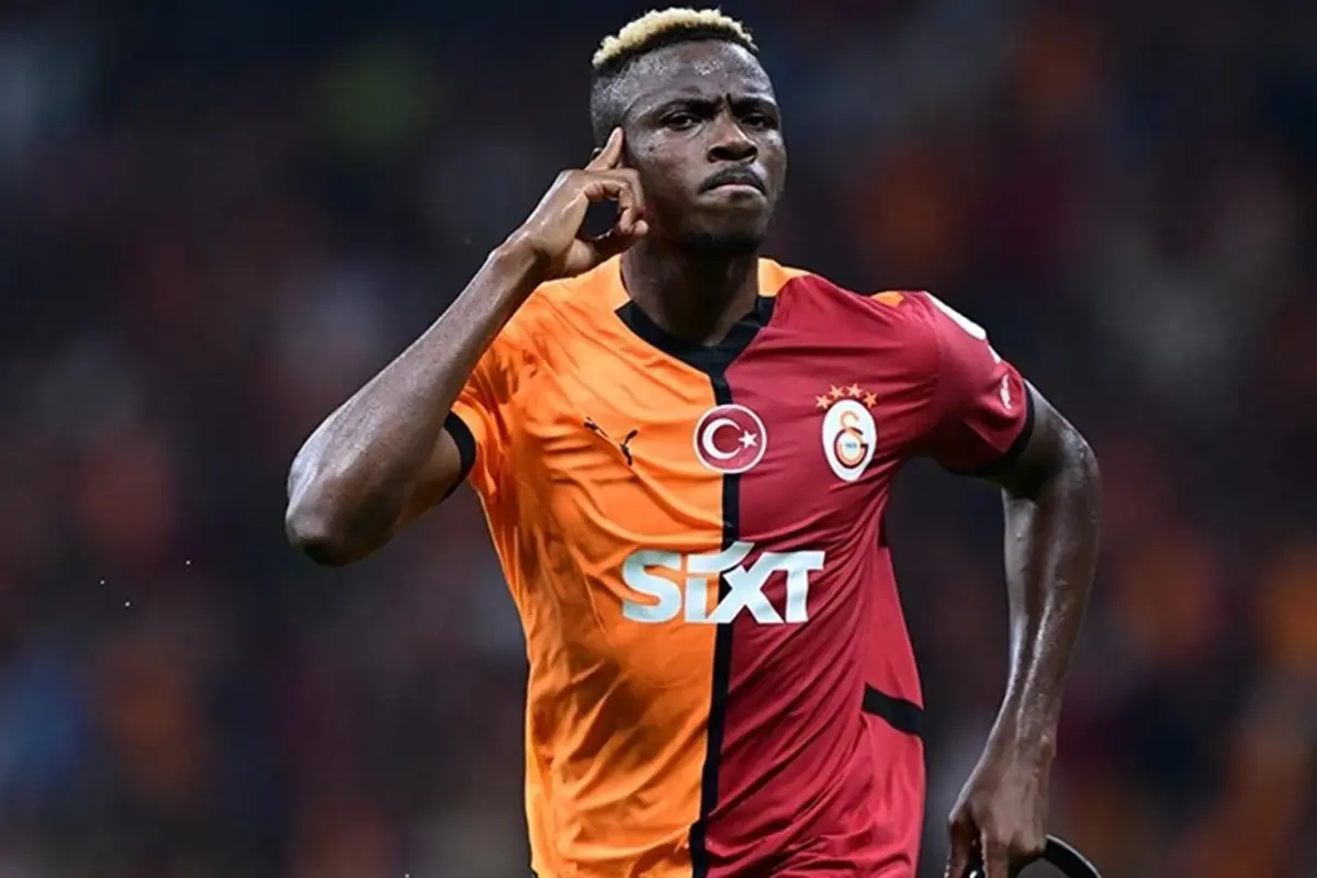 Osimhen\'den gece yarısı taraftarı ayağa kaldıran paylaşım